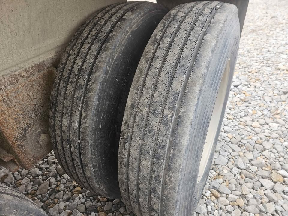 Semi wheels and tires — photo 3