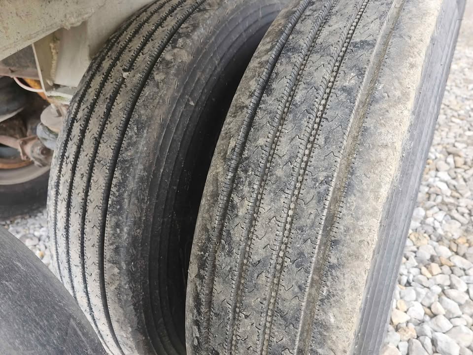 Semi wheels and tires — photo 5