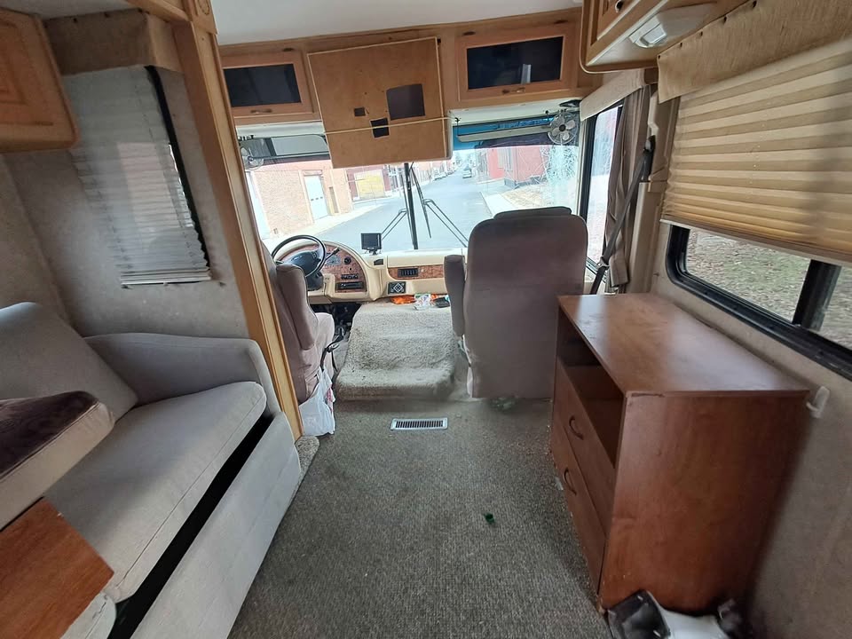 2005 Ford f550 daybreak by damon — photo 7