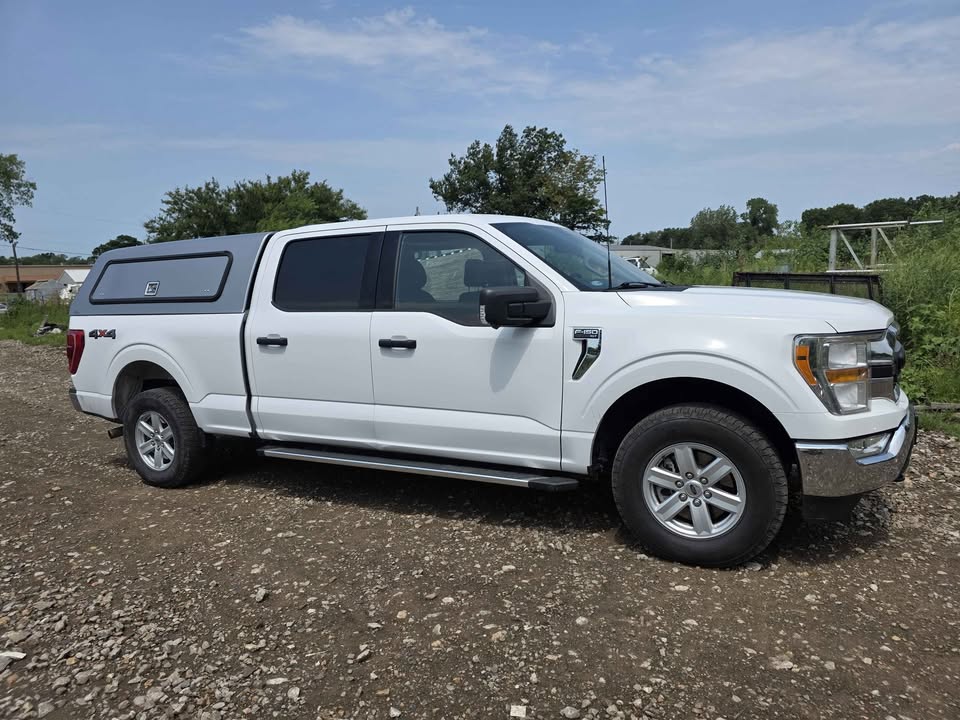 2022 Ford f-150 XLT — photo 9