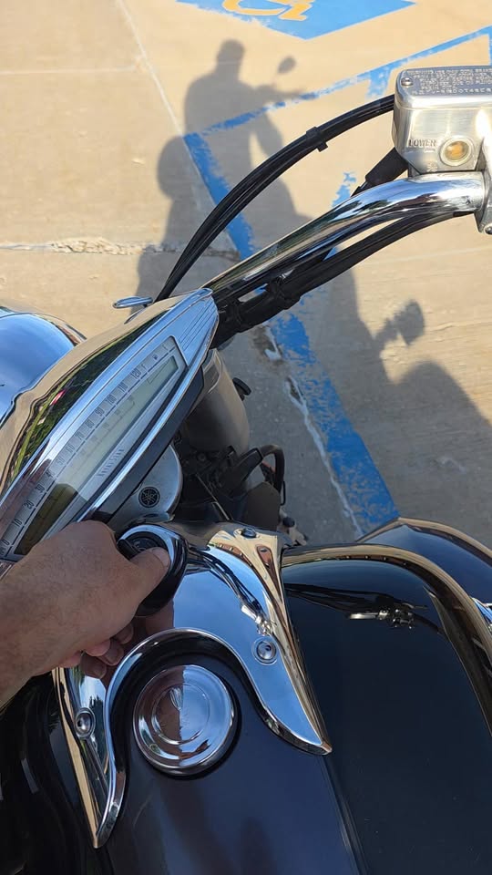 2005 Yamaha royalstar — photo 2