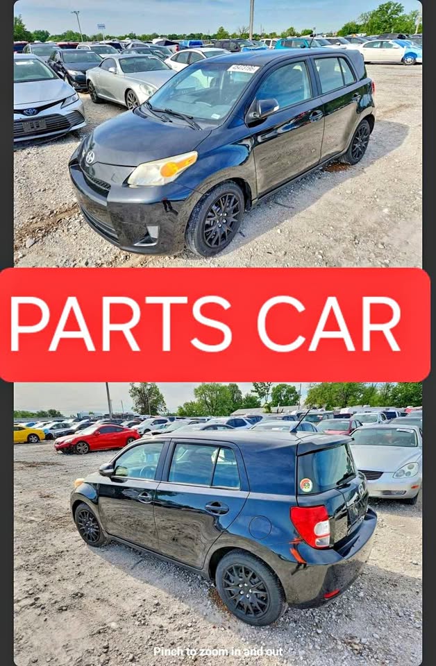 2012 Scion xd — photo 2