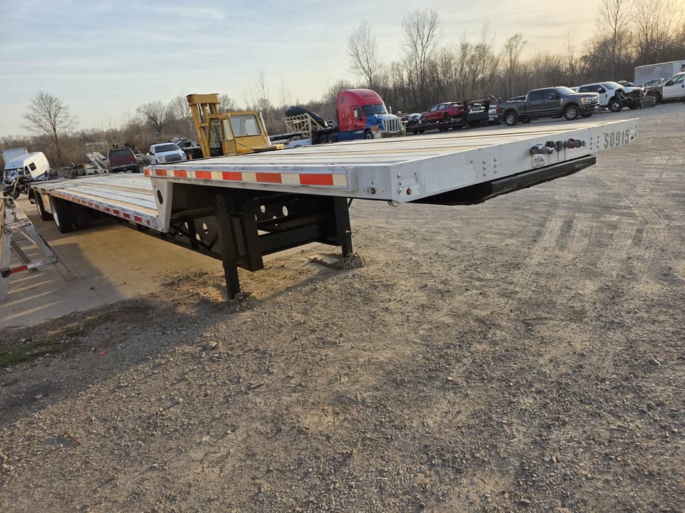 2004 Transcraft 53x102 stepdeck — photo 2