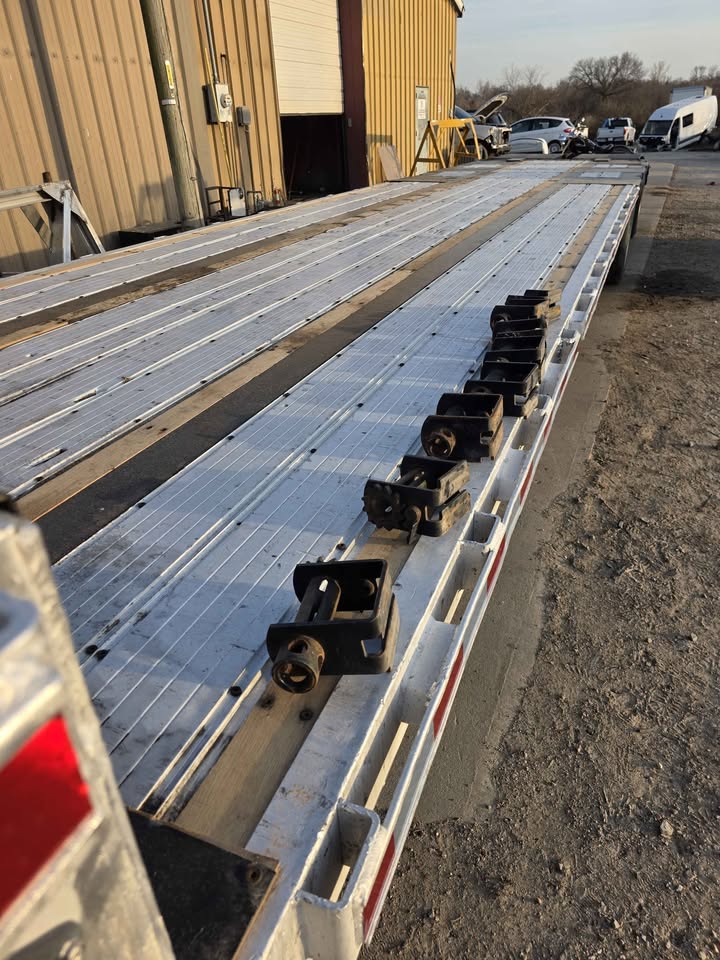 2004 Transcraft 53x102 stepdeck — photo 10