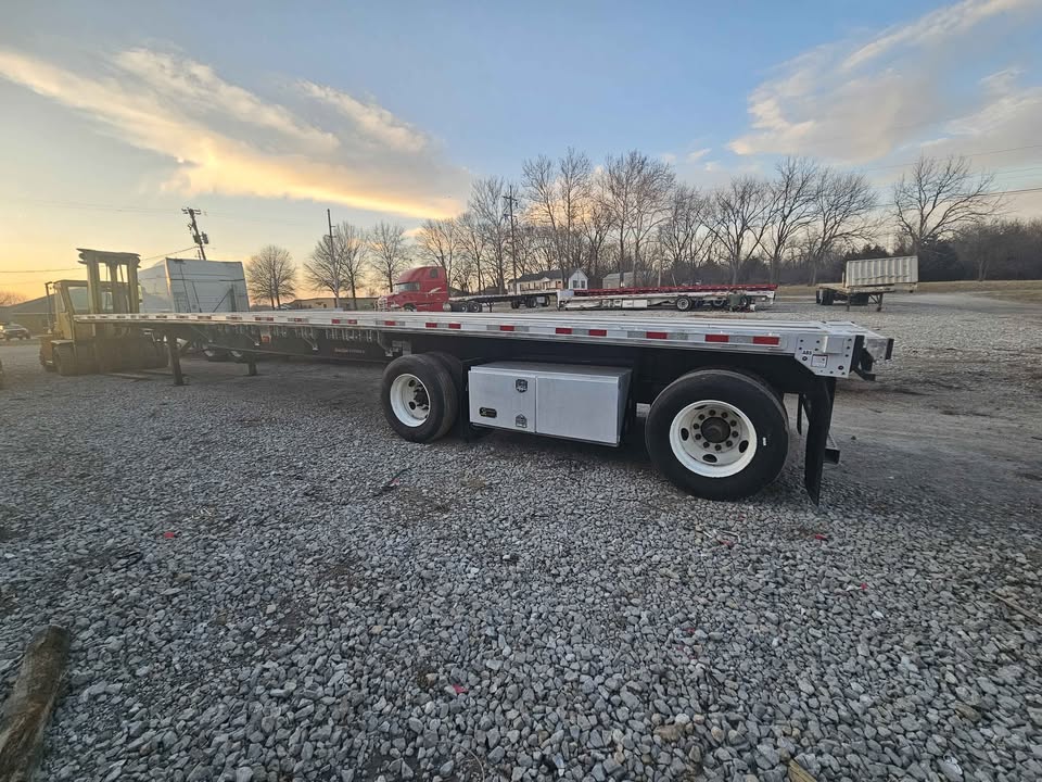 2020 Great dane 48x102 — photo 3