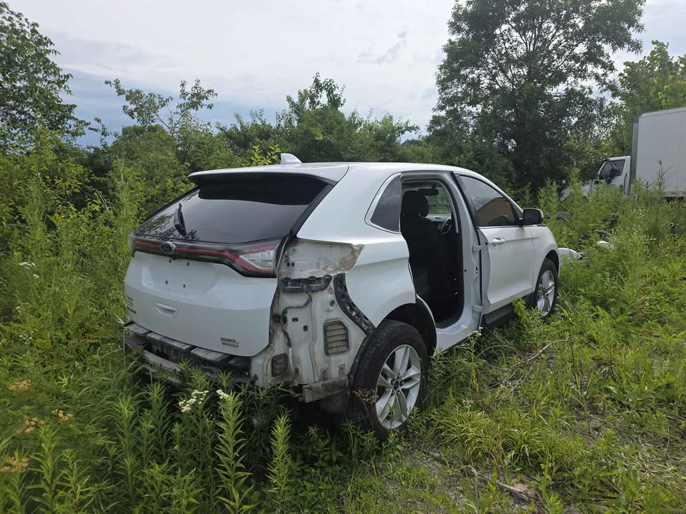 2016 Ford edge SEL Plus — photo 4