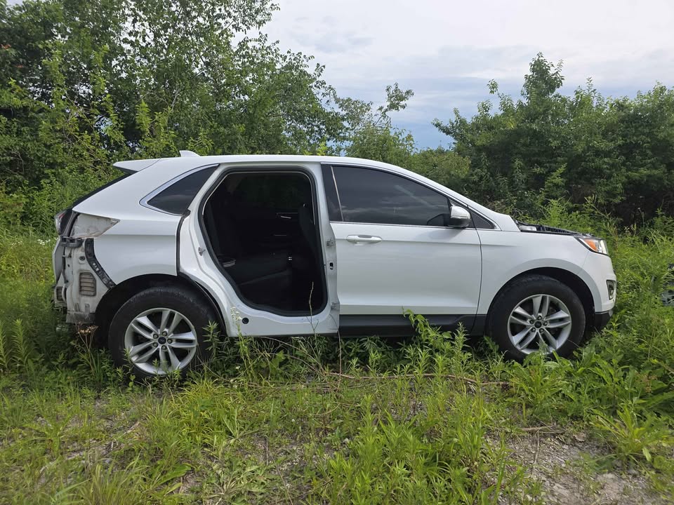 2016 Ford edge SEL Plus — photo 5
